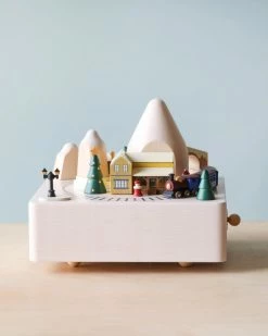 Wooderful Life Christmas Train Music Box *New*