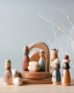 Gnezdo Handmade Wooden Peg Dolls Nativity Scene