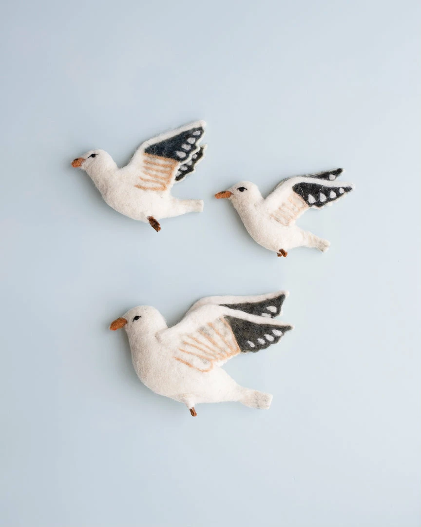 Odin Parker Flying Seagulls Wall Decor *New* 3 Odin Parker Flying Seagulls Wall Decor *New*