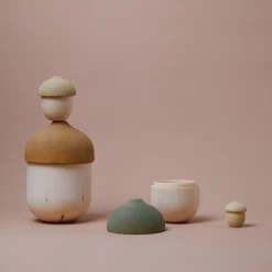 Raduga Grez Nesting Acorns